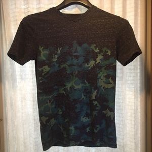 Men’s Mossimo shirt